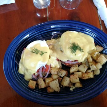 The Hoot - Smoked salmon Benedict - New American Near Me - Northport, Maine The Hoot - Smoked salmon Benedict - New American Near Me - Northport, Maine