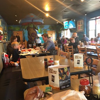 Mellow Mushroom Dunwoody - Pizza Near Me - Dunwoody, Georgia