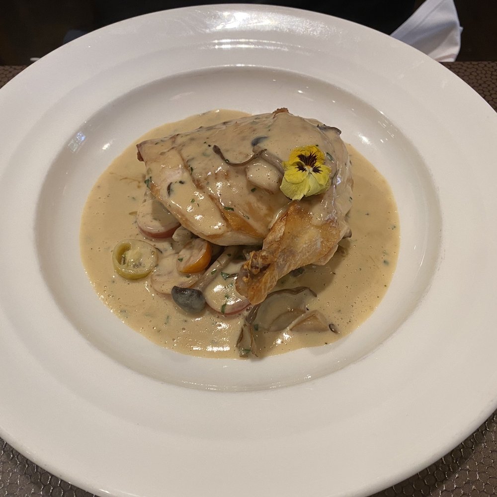 Harvest Table - Confit Chicken Leg - New American Near Me - St Helena, California