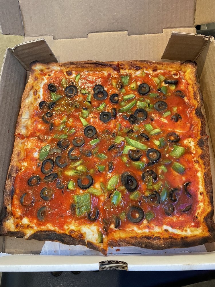 PHILOMENA SANTUCCI’S SQUARE PIZZA 63 Photos & 15 Reviews 8 N Market