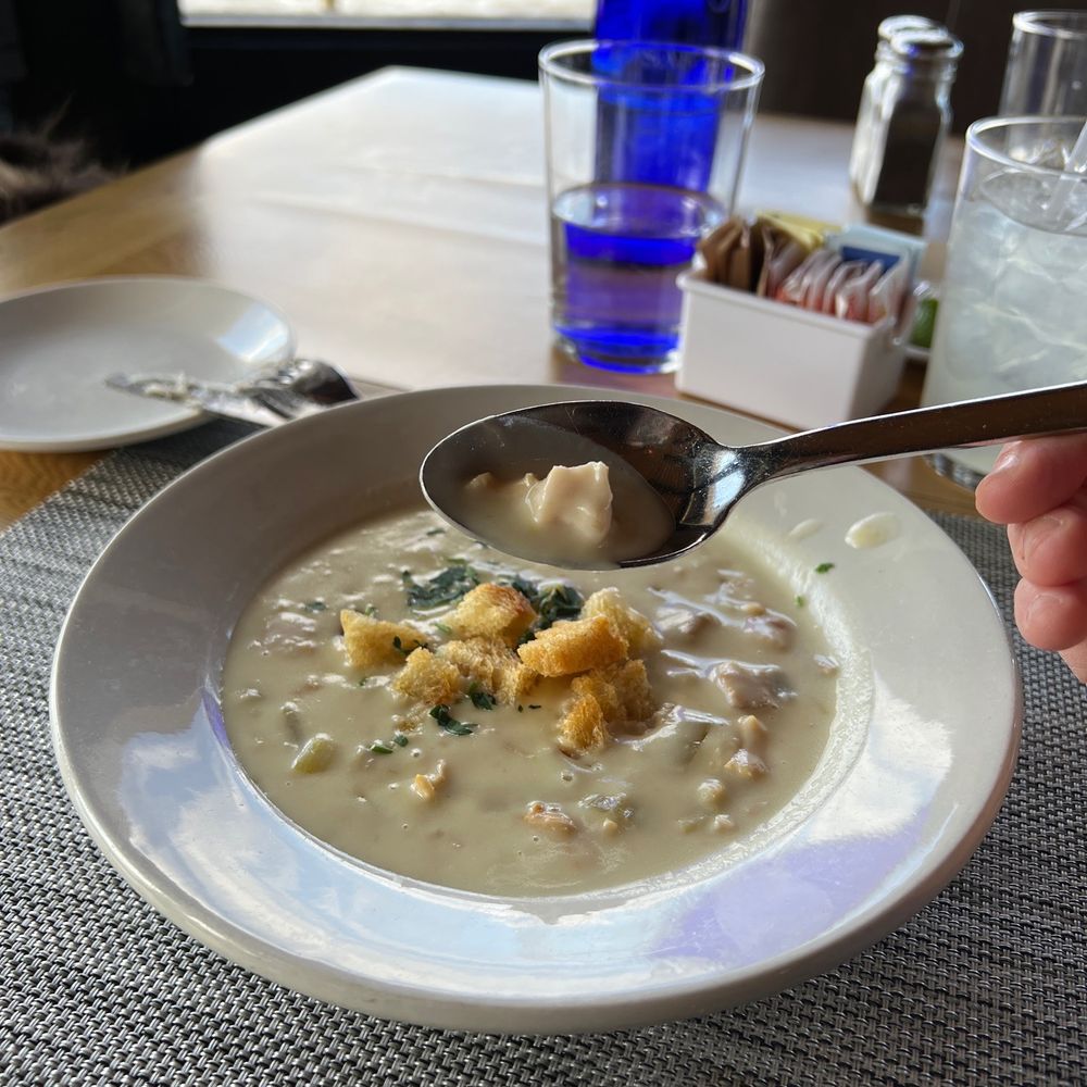 Half Moon - New England Clam Chowder - New American Near Me - Dobbs Ferry, New York Half Moon - New England Clam Chowder - New American Near Me - Dobbs Ferry, New York