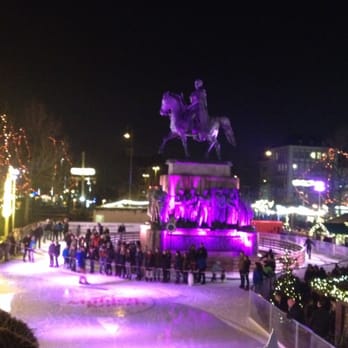 Weihnachtsmarkt Am Heumarkt - Ice skating - Christmas Markets Near Me - Cologne, NW