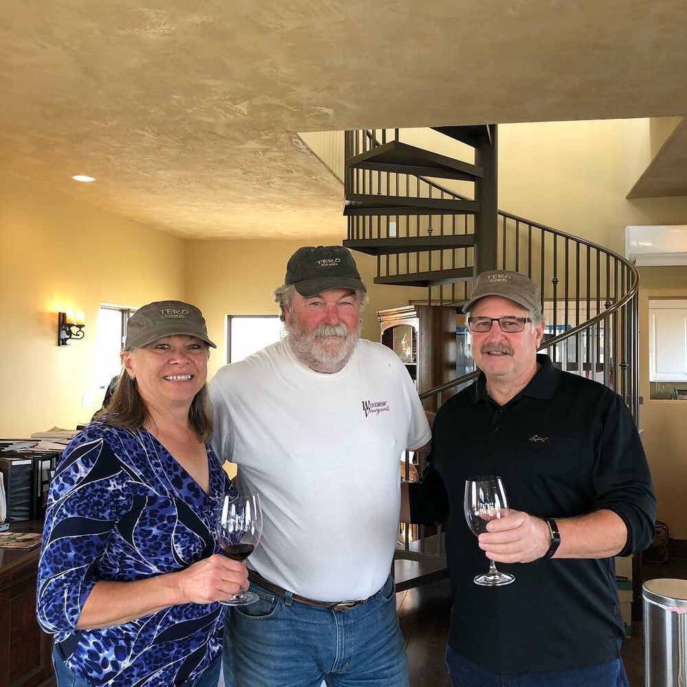 Tero Estates Winery Logo