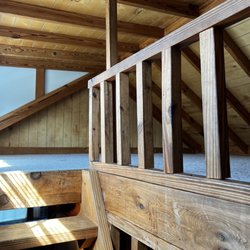Navy Recreational Center Solomons - Very small loft above the kitchen....my kids said NO WAY! This loft makes the ceiling in the kitchen very low!!!