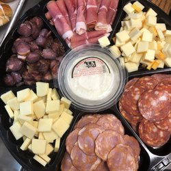 Big Als Munchies - Cheese and meat platters!