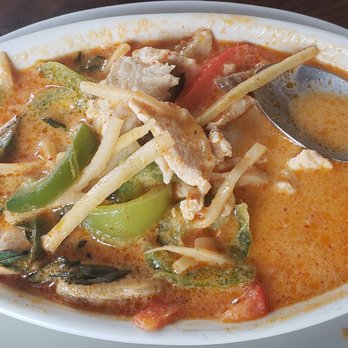 Two Sisters - Panang curry chicken - Thai Near Me - Walworth, Wisconsin