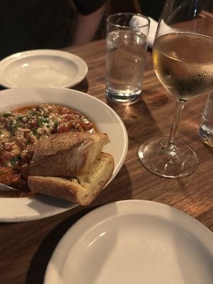 Gino's by null