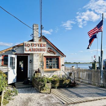 Lobster Landing - Seafood Markets Near Me - Clinton, Connecticut