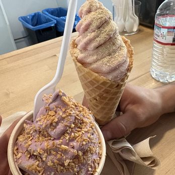Nico's Ice Cream - Blackberry & strawberry icecream - Ice Cream & Frozen Yogurt Near Me - Monterey, California Nico's Ice Cream - Blackberry & strawberry icecream - Ice Cream & Frozen Yogurt Near Me - Monterey, California