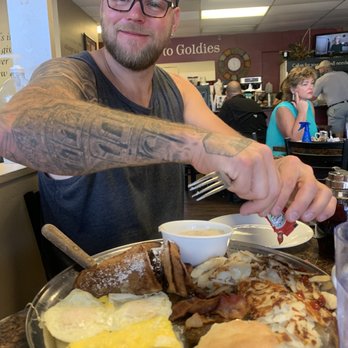 Goldies Restaurant - The Ultimate Breakfast - Breakfast & Brunch Near Me - Naples, Florida Goldies Restaurant - The Ultimate Breakfast - Breakfast & Brunch Near Me - Naples, Florida