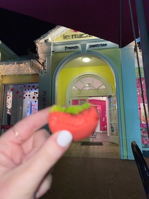 Le Macaron French Pastries by null