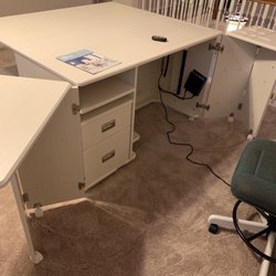 This piece of furniture came with no footrest (I ordered a footrest to be installed) Had to send this one back