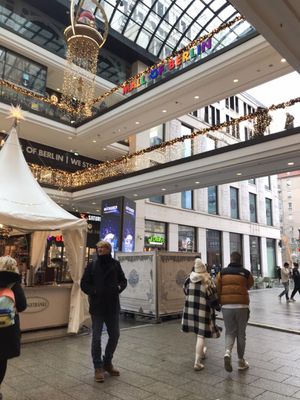 Mall of Berlin by null