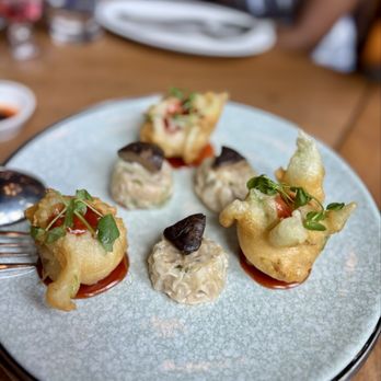 Lee - Asian Fusion Near Me - Toronto, Ontario Lee - Asian Fusion Near Me - Toronto, Ontario