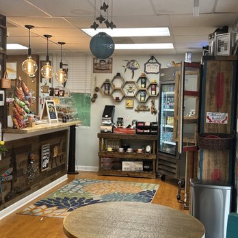 Honey Bee Cafe - Coffee & Tea Near Me - Gainesville, Florida