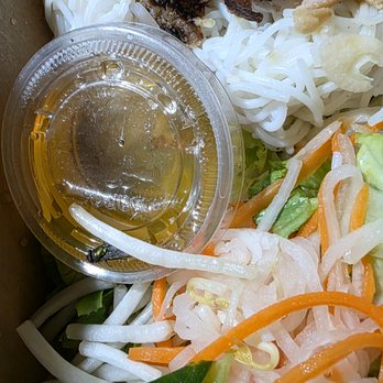 Lotus & Light - Fly in chicken vermicelli - Vietnamese Near Me - Burbank, California