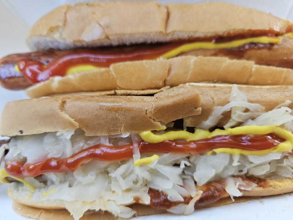 Christos Hotdogs Logo