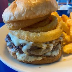 Donges Drive In and Motel - Bleu Onion Burger