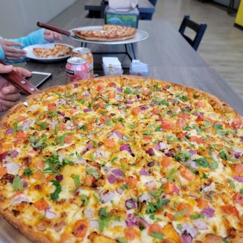 Pizza Twist - Pizza Near Me - Fairfield, California