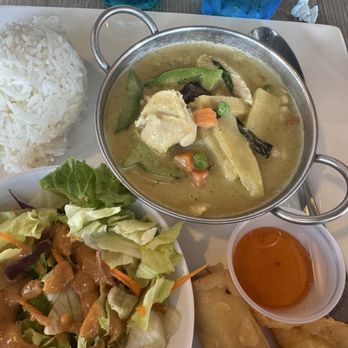 Corner Thai Kitchen - Green Curry lunch special - Thai Near Me - San Diego, California Corner Thai Kitchen - Green Curry lunch special - Thai Near Me - San Diego, California