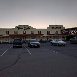 Four Jacks - Front of hotel
