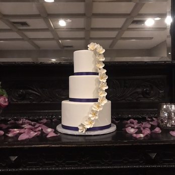 Cake Studio La - Our beautiful wedding cake - Bakeries Near Me Cake Studio La - Our beautiful wedding cake - Bakeries Near Me