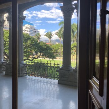 Iolani Palace - The view from the second floor - Museums Near Me - Honolulu, Hawaii Iolani Palace - The view from the second floor - Museums Near Me - Honolulu, Hawaii