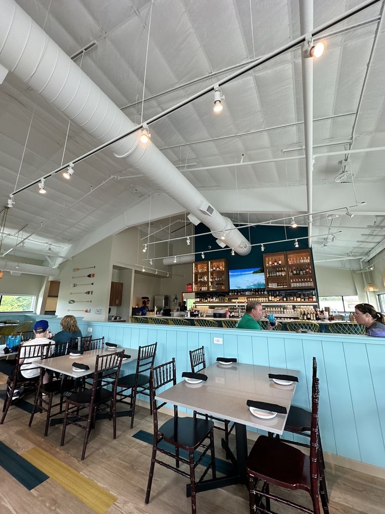 Palm & Paddle Grille