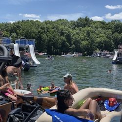 Music City Fun Boats - Always a good time at Party Cove.