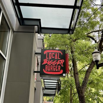 Local Bigger Burger - Burgers Near Me - Seattle, Washington