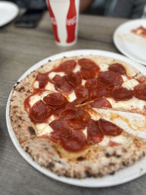 Del Lusso Pizza by null