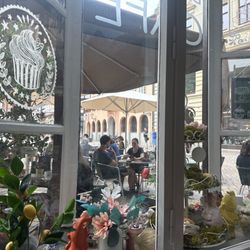 Boulevard-Cafe - Great people watching.