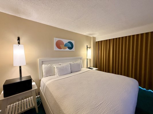 The Twin Fin Hotel by null