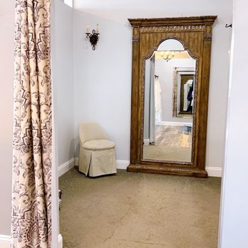 Mia Grace Bridal - Women's Clothing Near Me - Chesterfield, Missouri Mia Grace Bridal - Women's Clothing Near Me - Chesterfield, Missouri