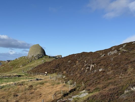 Dun Carloway Broch by null
