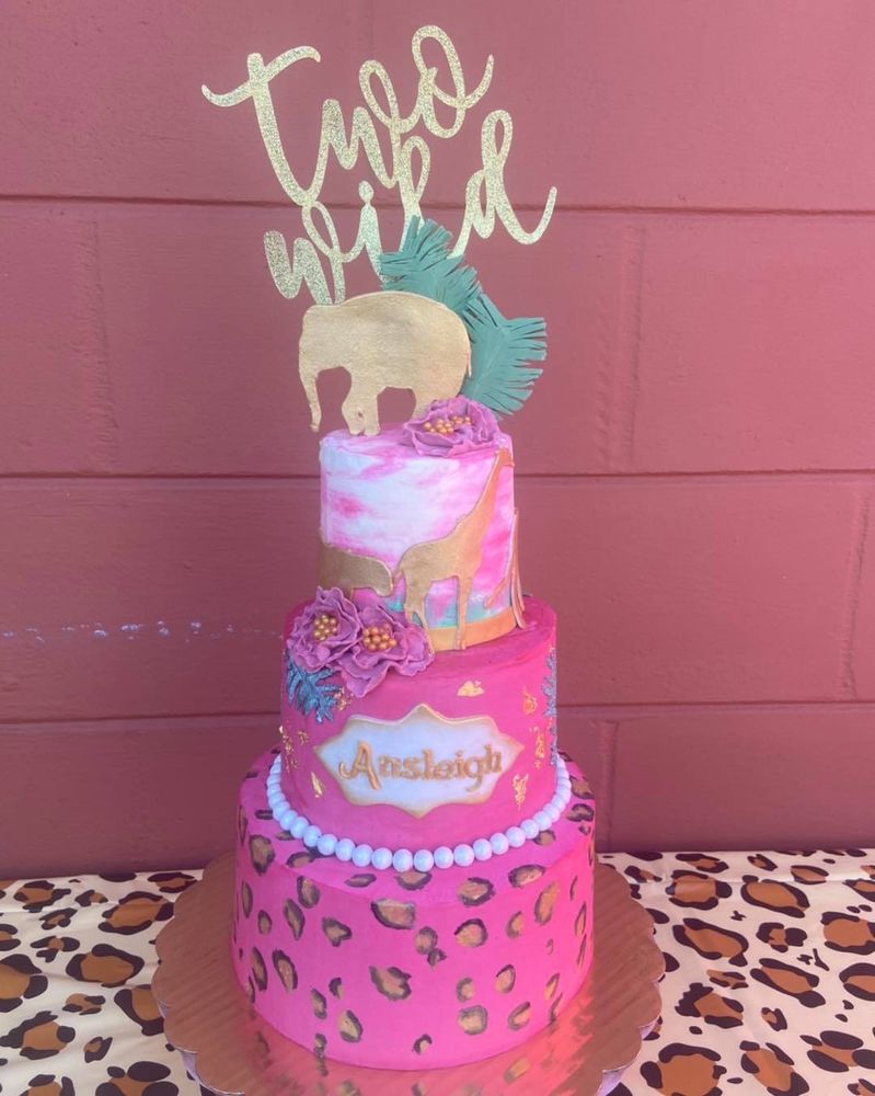 AAA Cakes and more Logo