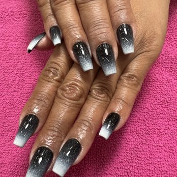 HN Passion Nails - Ombré full set gel. - Nail Salons Near Me - Glendale, California