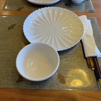 Ginkgo Chinese Restaurant - Table setting - Chinese Near Me - Claremont, California