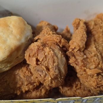 Tex’s Chicken & Burgers - 4 PC Combo Meal - Burgers Near Me - Queens, New York Tex’s Chicken & Burgers - 4 PC Combo Meal - Burgers Near Me - Queens, New York