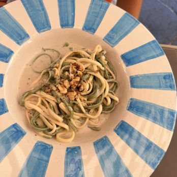 Enjoy Restaurant - Fettuccine Paglia E Fieno - Bars Near Me - Sorrento, NA