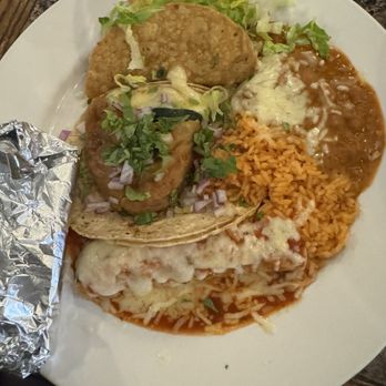 Yerbabuena - Allende Combo - Mexican Near Me - Lisle, Illinois