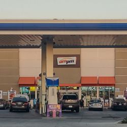 Arco AM/PM - View from Rosecrans St