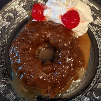 Lafayette Inn & Restaurant - Sticky toffee cake - Bed & Breakfast Near Me - Stanardsville, Virginia Lafayette Inn & Restaurant - Sticky toffee cake - Bed & Breakfast Near Me - Stanardsville, Virginia