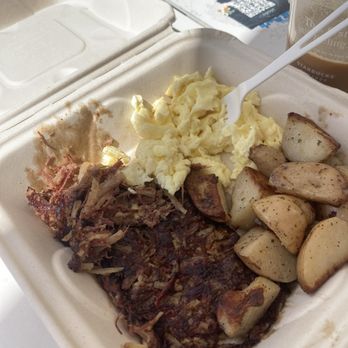 Sweet E's Cafe - Corn beef hash, potatoes and eggs - Cafes Near Me - Honolulu, Hawaii Sweet E's Cafe - Corn beef hash, potatoes and eggs - Cafes Near Me - Honolulu, Hawaii