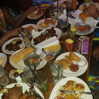 Bahama Breeze - Everything on the happy hour menu but nachos and onion rings - Bars Near Me - Miami, Florida