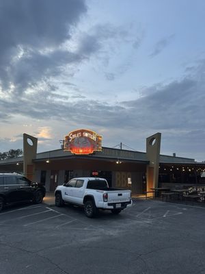 Stiles Switch BBQ by null