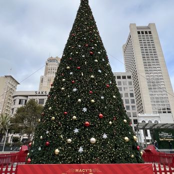 Macy's Christmas Tree - Local Flavor Near Me - San Francisco, California Macy's Christmas Tree - Local Flavor Near Me - San Francisco, California