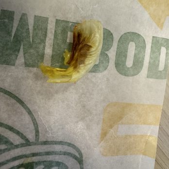 Subway - Dirty brown lettuce - Sandwiches Near Me - Corvallis, Oregon