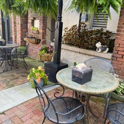 The Patio Bistro - Patio seating