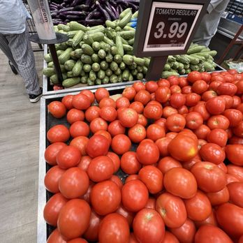 Super King Markets - Look at the tomatoes! - International Grocery Near Me - Anaheim, California Super King Markets - Look at the tomatoes! - International Grocery Near Me - Anaheim, California